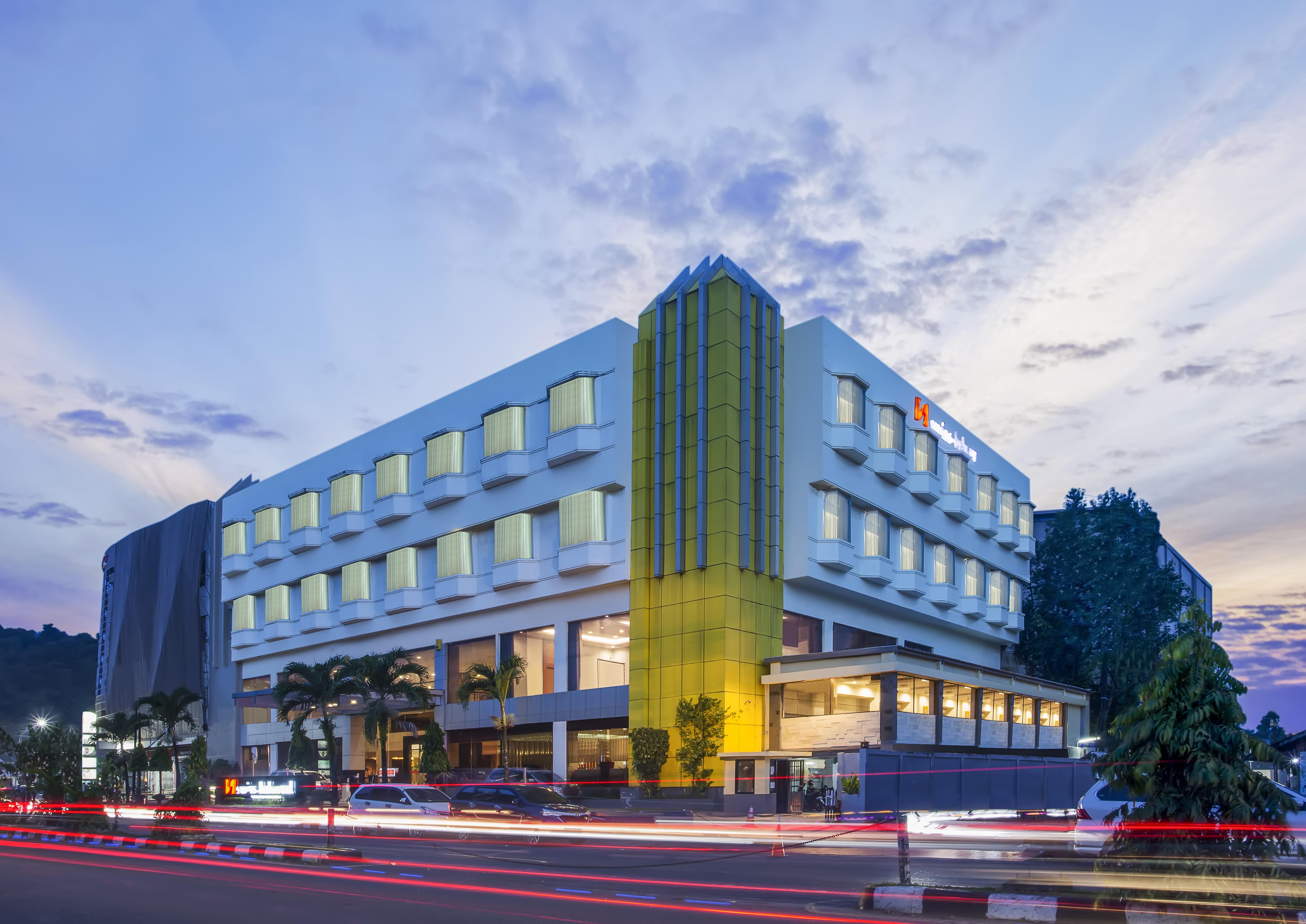 Swiss-Belhotel Маноквари Экстерьер фото