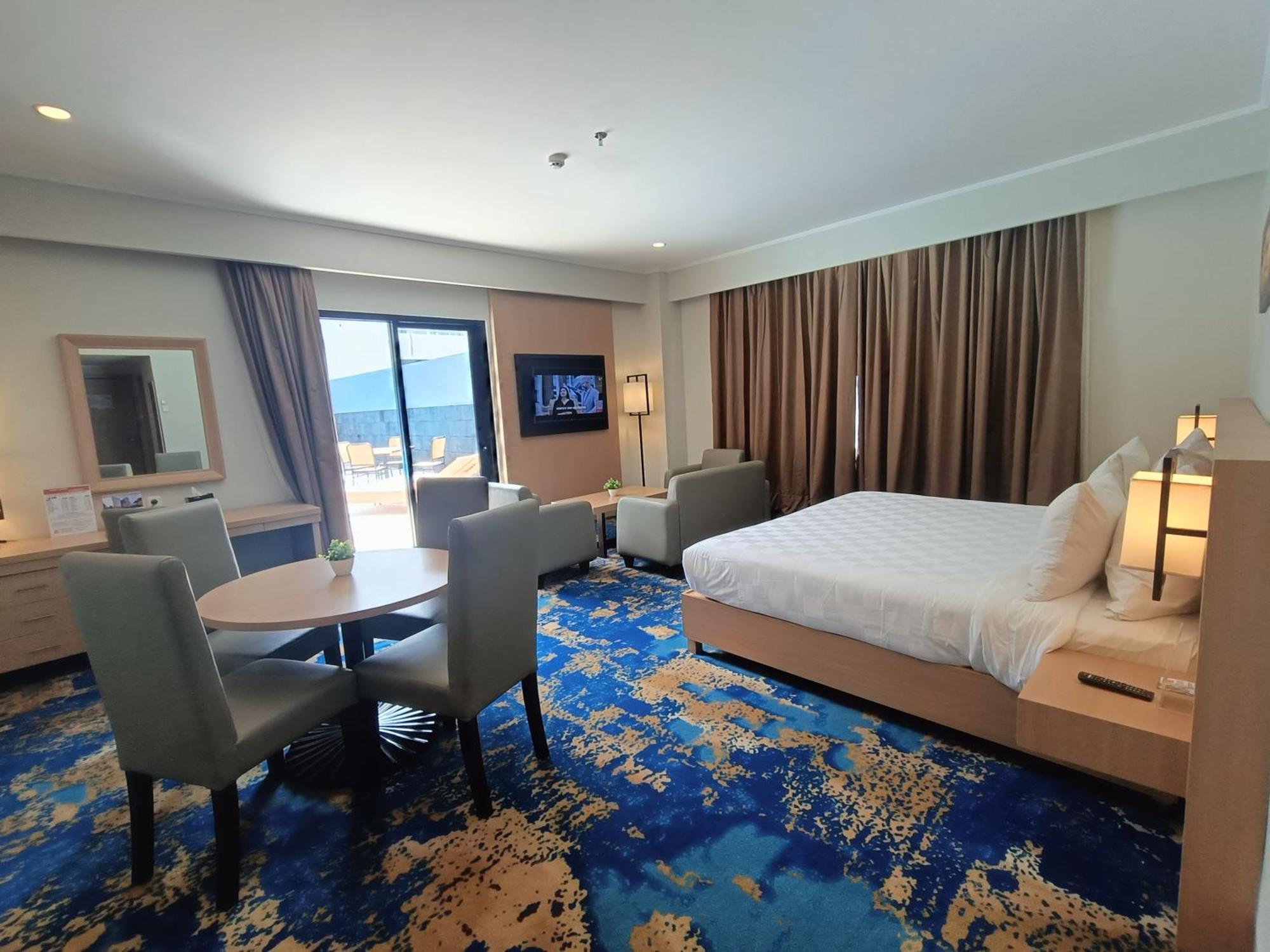 Swiss-Belhotel Маноквари Экстерьер фото