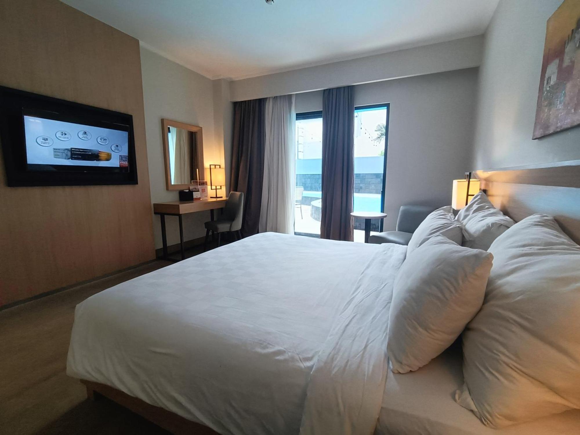 Swiss-Belhotel Маноквари Экстерьер фото